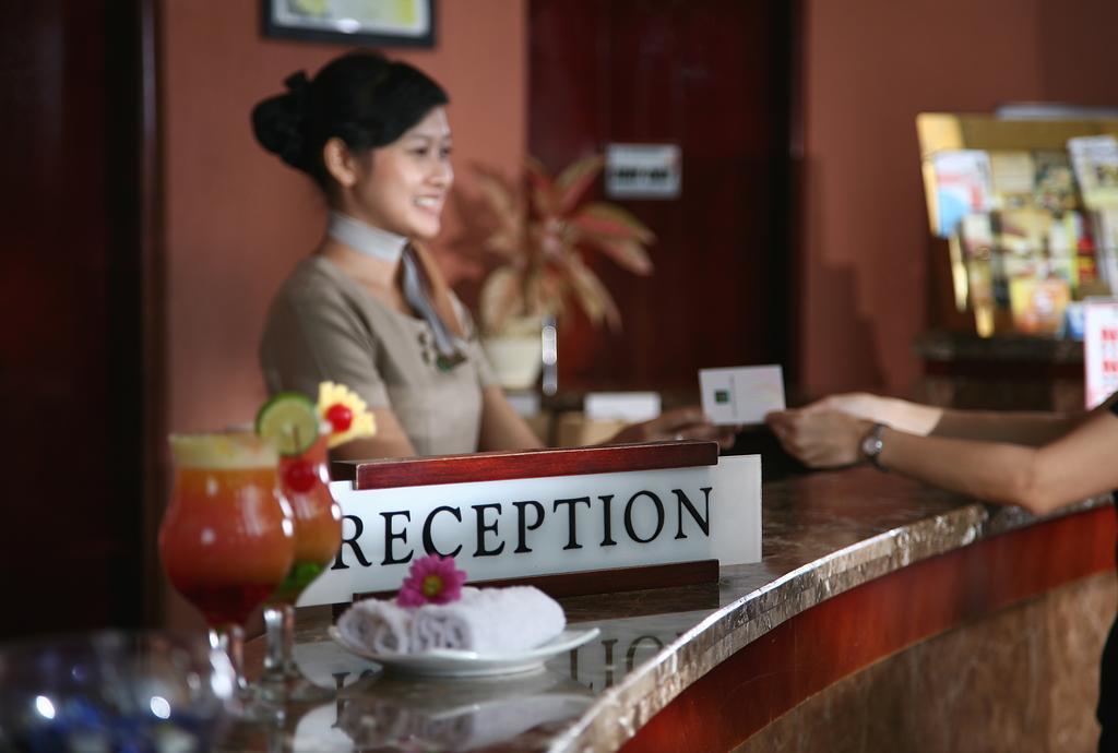Grand Wahid Hotel Salatiga Extérieur photo